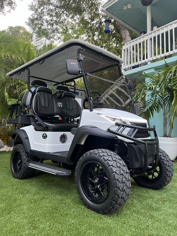 Golf Cart Review: 2024 Venom Strike-4 Golf Cart vs. Evolution D5 Ranger-4 Golf Cart